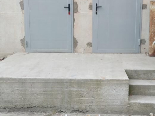 Pronájem nebytového prostoru s parkovacím stáním a rampou v Olomouci, Řepčíně