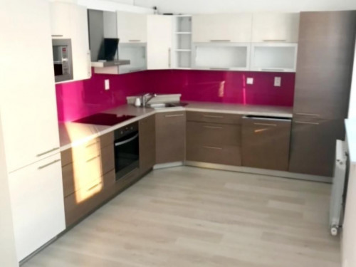 Prodej bytu 3+kk se zahrádkou a 2 venkovními parkovacími stáními v Olomouci, Nová Ulice