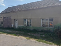 Prodej stavebního pozemku se stavbou ke sboru v Nemoticích