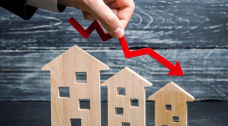 Trh zaznamenává pokles cen nemovitostí
